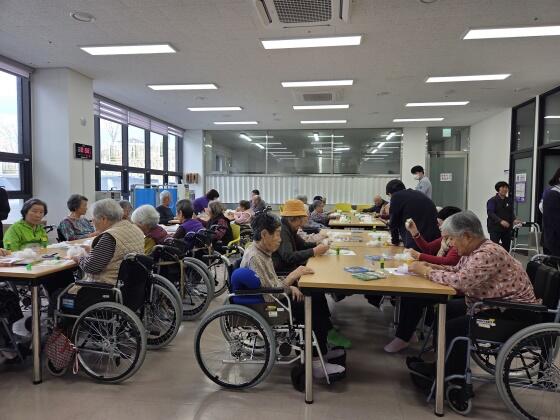 uGallery_260407175829x812000900n0.jpg